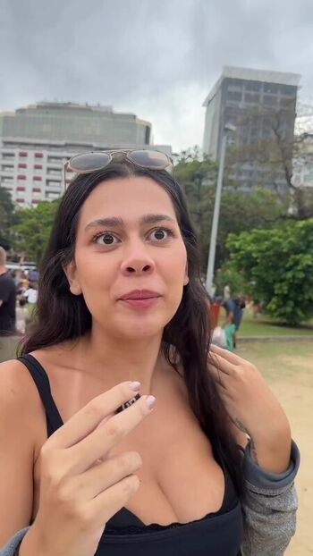 Julia Alvarenga
