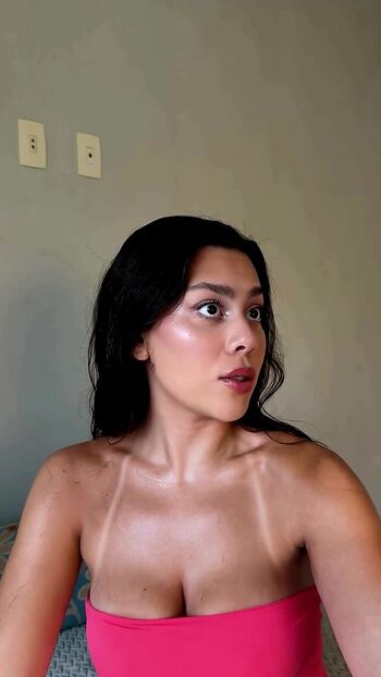 Julia Alvarenga