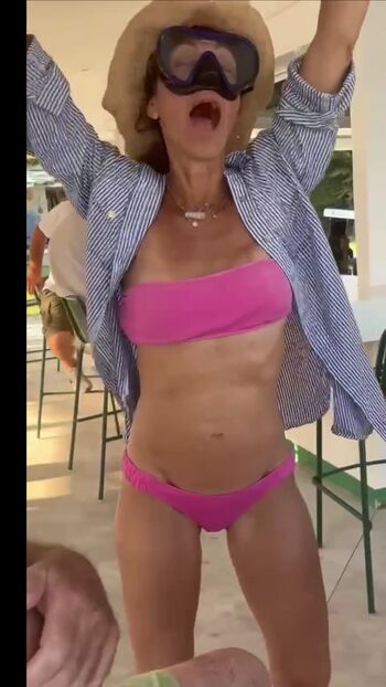 Full leaked Julia bradbury private onlyfans photo