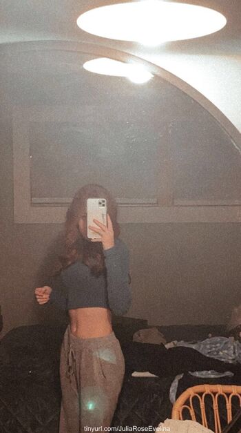 Full leaked Julia evelina rose private onlyfans photo
