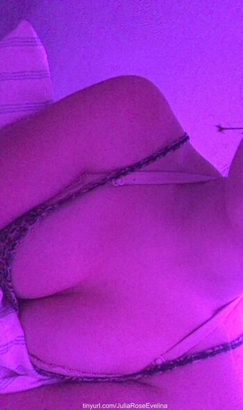 Full leaked Julia evelina rose private onlyfans photo