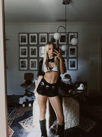 Full leaked Julia hart private onlyfans photo