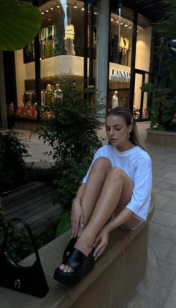 Full leaked Julia hhlrr private onlyfans photo