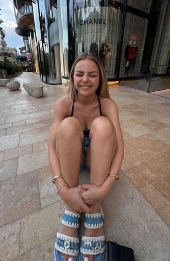 Full leaked Julia hhlrr private onlyfans photo