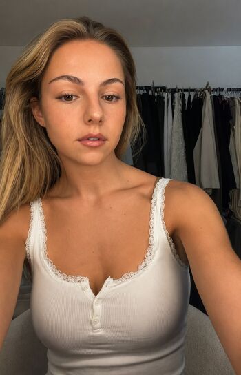 Full leaked Julia hhlrr private onlyfans photo