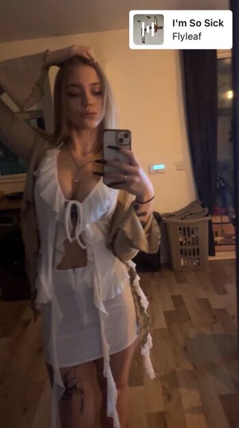 Full leaked Julia hinc private onlyfans photo