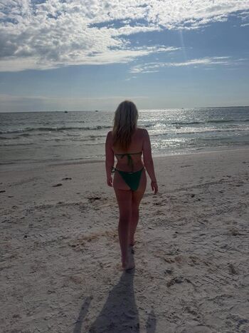 Full leaked Julia larson private onlyfans photo