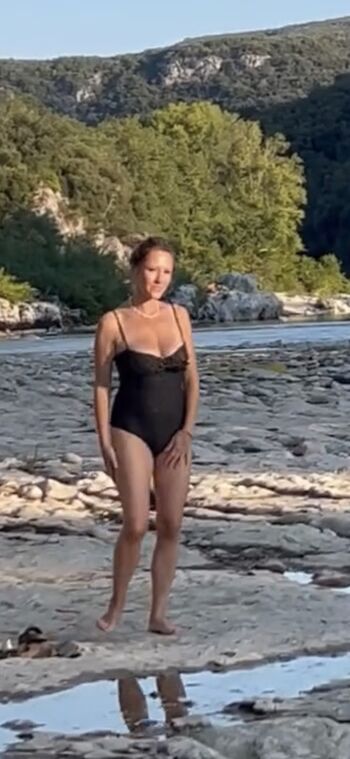 Full leaked Julia livage page private onlyfans photo