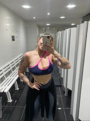 Julia Peituda