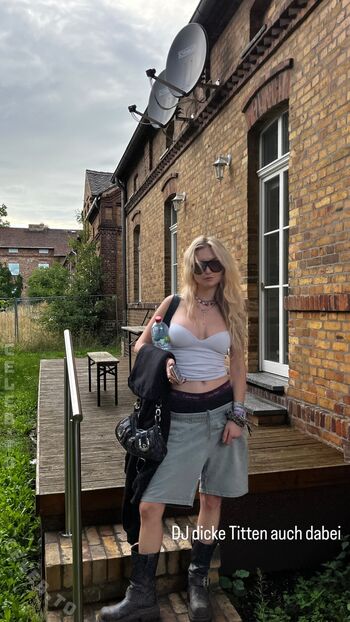 Full leaked Julia wulf private onlyfans photo