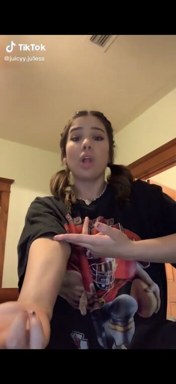 Full leaked Juliagoolia private onlyfans photo