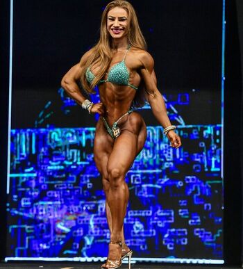 Juliana Caroline