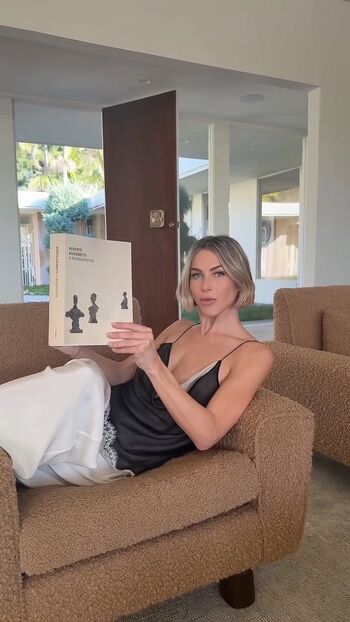 Full leaked Julianne hough page private onlyfans photo