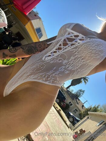 Full leaked Julie ambrose private onlyfans photo