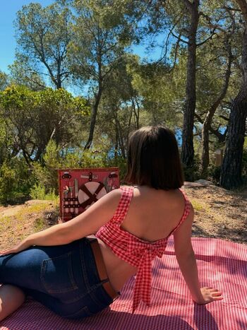 Full leaked Julieczr page private onlyfans photo