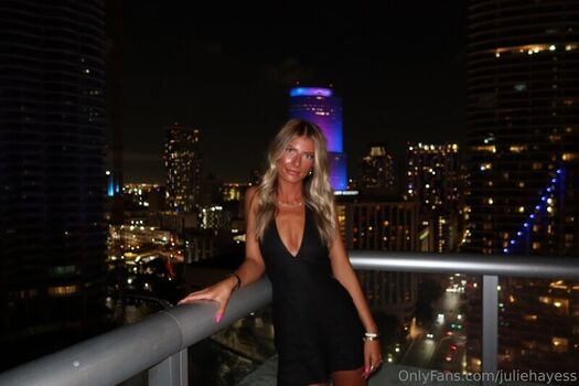 Full leaked Juliehayess private onlyfans photo