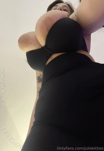 Full leaked Juliekitties private onlyfans photo