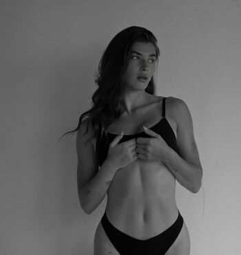 Full leaked Juliette private onlyfans photo