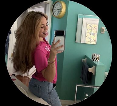 Full leaked Julievelazq private onlyfans photo