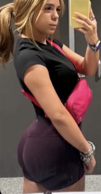 julievelazq