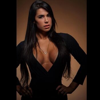 Jully Oliveira