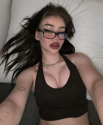 Julviss_ Hotjulcia