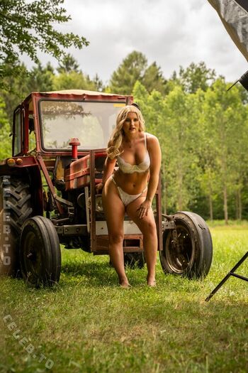 Full leaked Jungbauernkalender private onlyfans photo