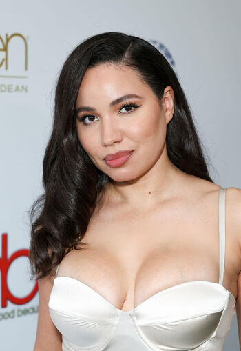 Jurnee Smollett