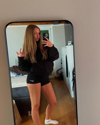justfranzi.x