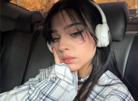 Full leaked Justholly private onlyfans photo