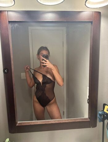Full leaked Justineaouellet private onlyfans photo