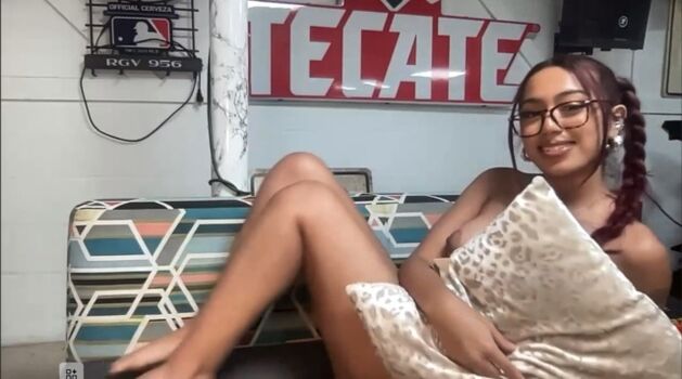 Full leaked Justjulesxoxo private onlyfans photo