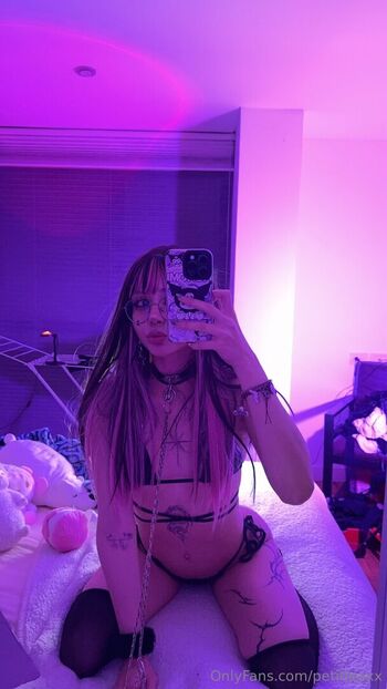 Full leaked Justleaax private onlyfans photo