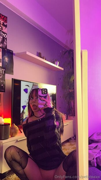 Full leaked Justleaax private onlyfans photo