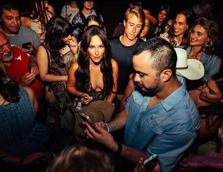 Full leaked Kacey musgraves page private onlyfans photo
