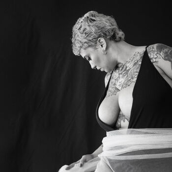 Full leaked Kadichari zoz private onlyfans photo