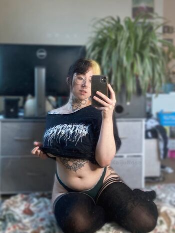 Full leaked Kaiju rose private onlyfans photo