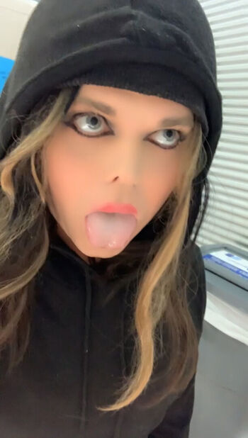 Full leaked Kaitycumcake private onlyfans photo