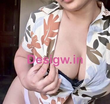 Full leaked Kajal pandey private onlyfans photo