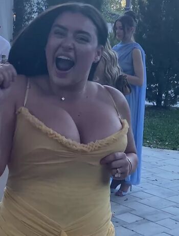 Full leaked Kalani hilliker private onlyfans photo