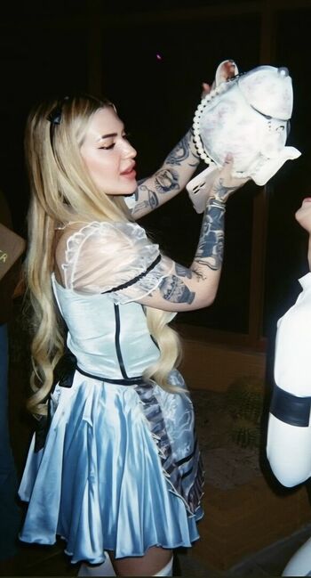 Full leaked Kalei private onlyfans photo