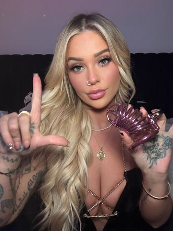 Full leaked Kali roses page private onlyfans photo