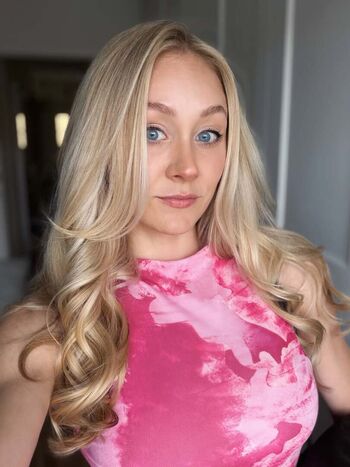 Full leaked Kandyland private onlyfans photo