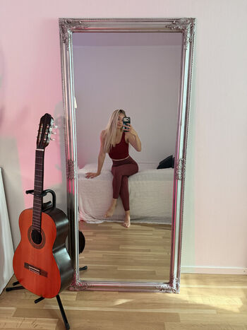 Full leaked Kandyland private onlyfans photo