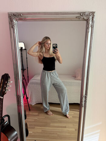 Full leaked Kandyland page private onlyfans photo