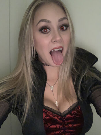 Full leaked Kandyland private onlyfans photo