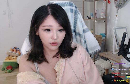 Full leaked Kang hee yoon page private onlyfans photo