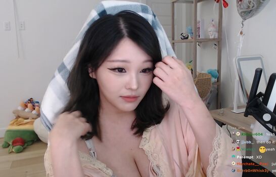 Full leaked Kang hee yoon page private onlyfans photo