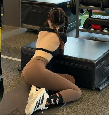 Full leaked Kanomroo private onlyfans photo