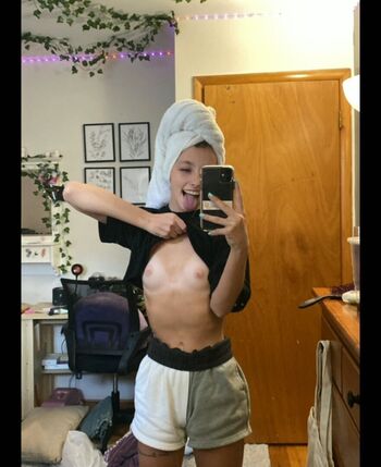Full leaked Kara gallegly private onlyfans photo